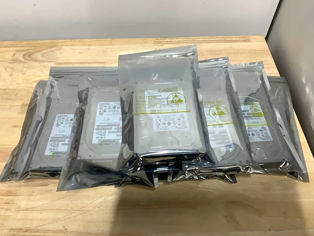 Hewlett packard hpe hdd 3,5” 4tb sas (10x) - afbeelding 3 van  3