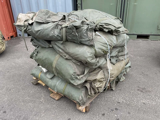 Hexagonale m-1950 legertent (10x) - afbeelding 1 van  5