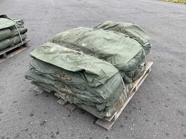 Hexagonale m-1950 legertent (8x) - afbeelding 1 van  5