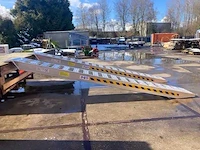 Hh - aluminium oprijplank - oprijplaat - 4,2 mtr - 5 ton (2x) - afbeelding 1 van  1