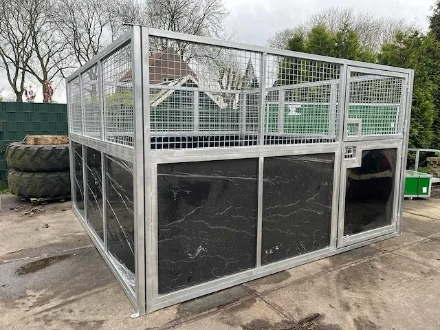Hh - paardenbox - dierenverblijf - afbeelding 1 van  11