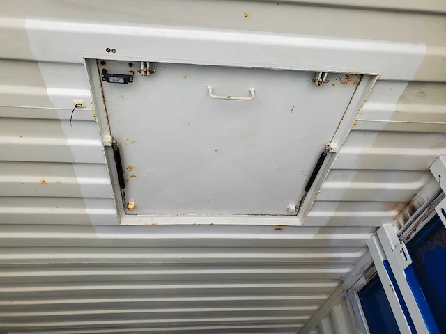 High cube - 40ft werkplaatscontainer met dubbele deuren en afgesloten ruimte - afbeelding 14 van  29