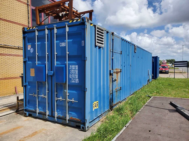 High cube - 40ft werkplaatscontainer met dubbele deuren en afgesloten ruimte - afbeelding 12 van  29