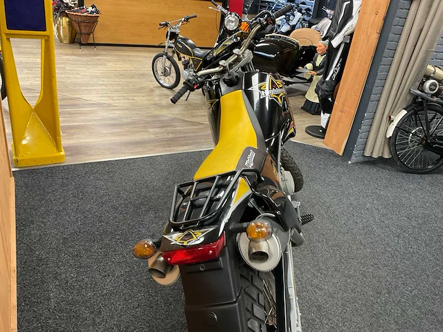 Highland 950 2 outback motor - afbeelding 12 van  16