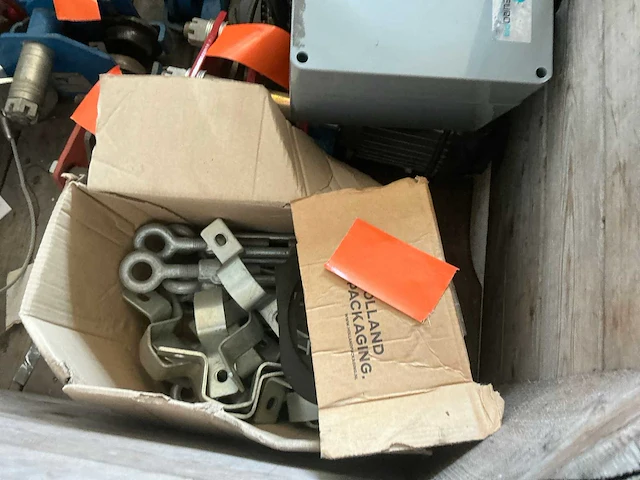 Hijs en hefmateriaal in palletbox - afbeelding 3 van  9