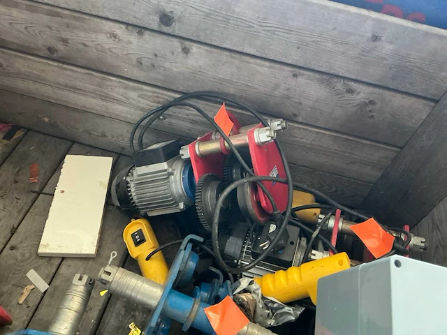Hijs en hefmateriaal in palletbox - afbeelding 5 van  9