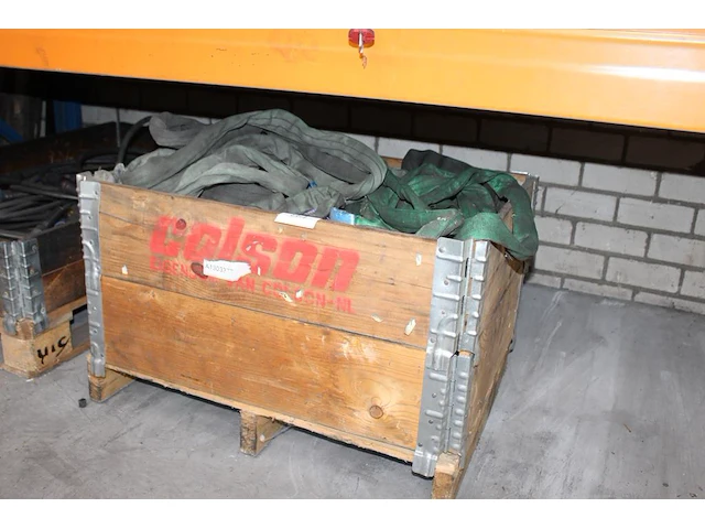 Hijsbanden in diverse maten en uitvoeringen in kunststof box. - afbeelding 2 van  2