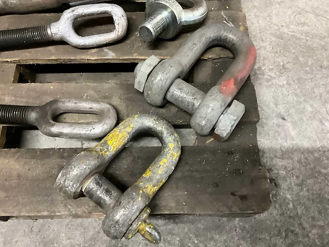 Hijsogen, harpsluitingen en spanners - afbeelding 2 van  4