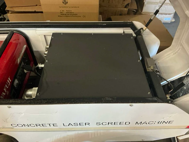Hiking concrete laser screed - afbeelding 9 van  18