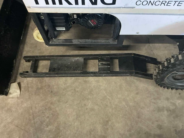Hiking concrete laser screed - afbeelding 16 van  18
