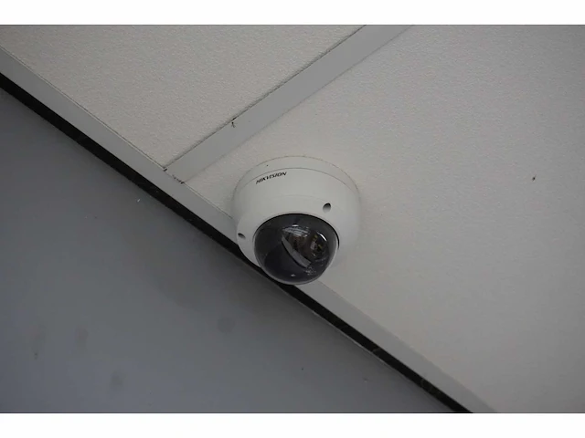 Hikvision - beveiligingscamera (8x) - afbeelding 1 van  4