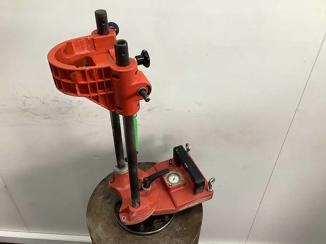 Hilti boorstatief boormachine - afbeelding 3 van  4
