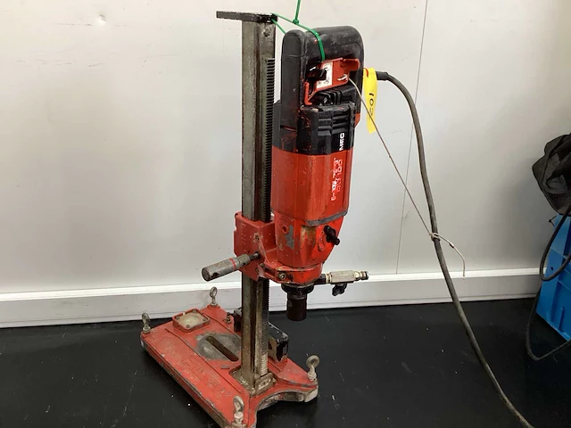 Hilti dd 100 boormachine met statief - afbeelding 3 van  6