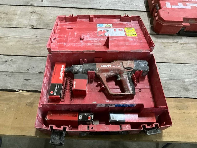 Hilti dx a40 schiethamer - afbeelding 1 van  6