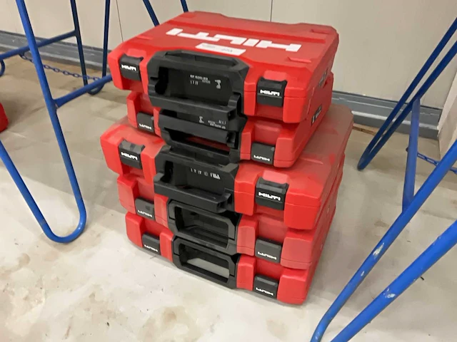 Hilti gereedschapskoffer (5x) - afbeelding 1 van  4
