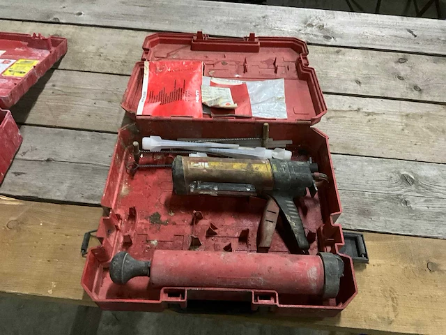 Hilti md2000 mortelspuit - afbeelding 1 van  6