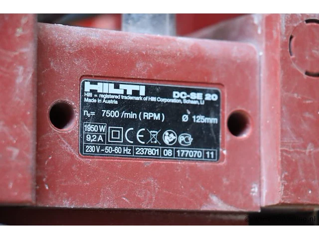 Hilti stofzuiger type vc20-u & sleuvenzagen type dc-se 20 - 2 stuks - afbeelding 5 van  6
