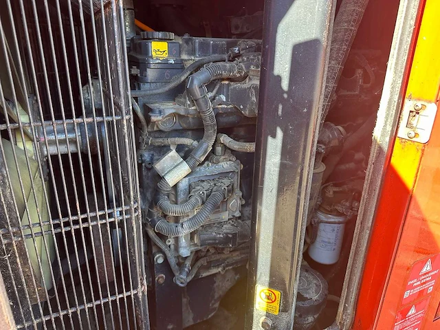 Himoinsa iveco hfw-200 10-2009 160kw 200 kva - afbeelding 3 van  8