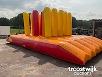 Hindernisbaan pilaren springkussen
