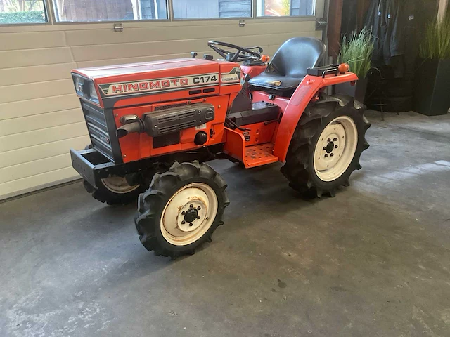 Hinomoto c 174 minitractor - afbeelding 1 van  10
