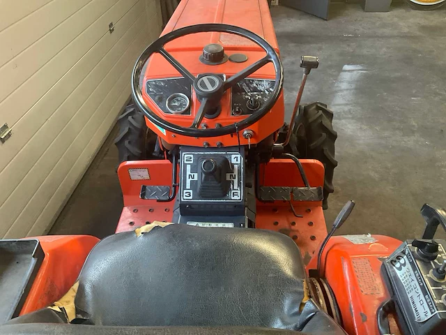 Hinomoto c 174 minitractor - afbeelding 9 van  10