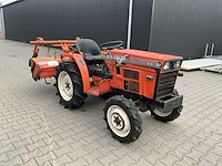 Hinomoto c174 vierwielaangedreven landbouwtractor - afbeelding 10 van  17