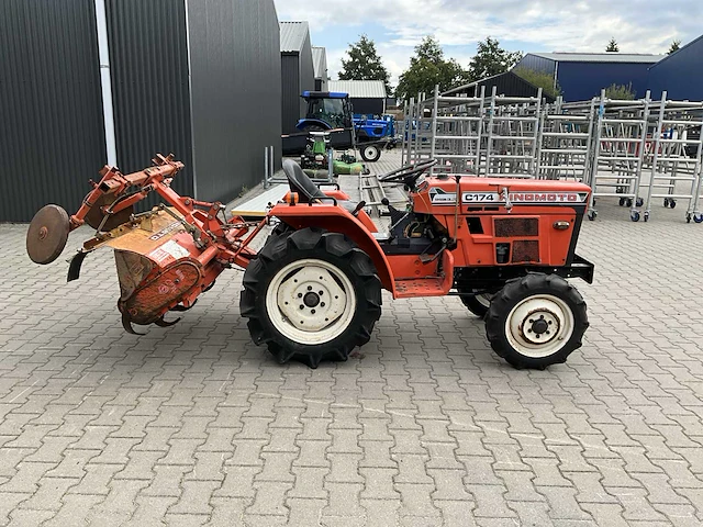 Hinomoto c174 vierwielaangedreven landbouwtractor - afbeelding 16 van  17