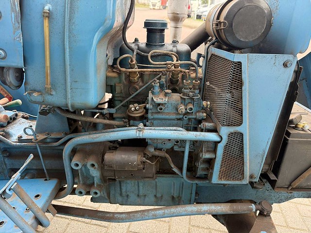 Hinomoto e-14 minitractor met grondfrees - afbeelding 8 van  21