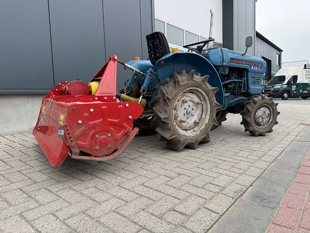 Hinomoto e-14 minitractor met grondfrees - afbeelding 15 van  21
