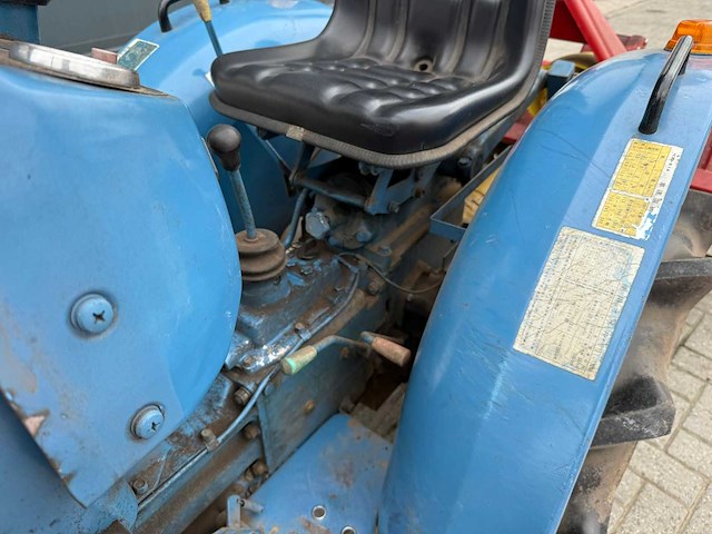 Hinomoto e-14 minitractor met grondfrees - afbeelding 20 van  21