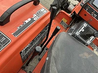 Hinomoto e2304 vierwielaangedreven landbouwtractor - afbeelding 5 van  28