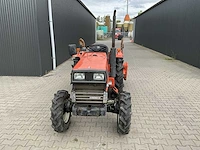 Hinomoto e2304 vierwielaangedreven landbouwtractor - afbeelding 20 van  28