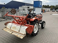 Hinomoto e2304 vierwielaangedreven landbouwtractor - afbeelding 23 van  28