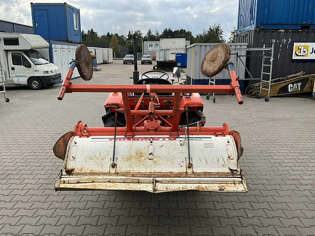 Hinomoto e2304 vierwielaangedreven landbouwtractor - afbeelding 24 van  28