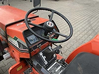 Hinomoto e2304 vierwielaangedreven landbouwtractor - afbeelding 27 van  28