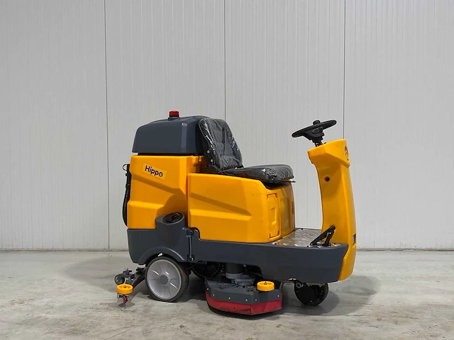 Hippo - - ar-x9 - zelfrijdende veegmachine - afbeelding 1 van  2