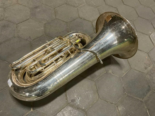 Hirsbrunner tuba - afbeelding 1 van  6