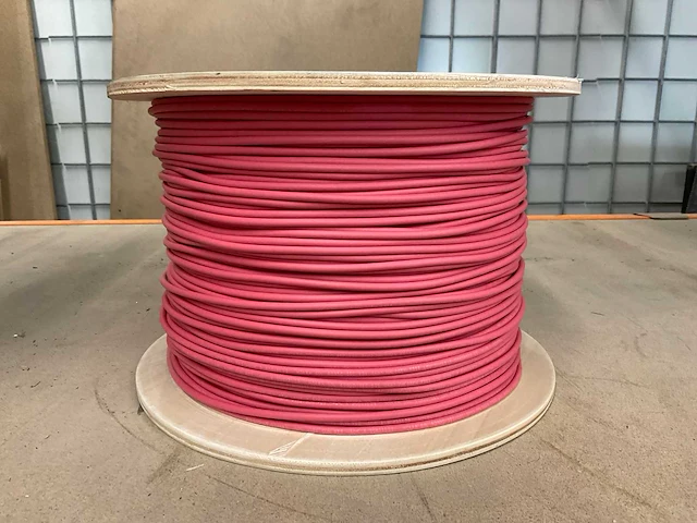 Hisconnect hikra sol en50618 solarkabel 4,0mm2 - rood - 500 mtr - afbeelding 1 van  5