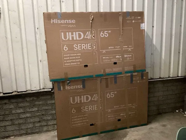 Hisense - 65 inch - televisies (2x) - afbeelding 1 van  8