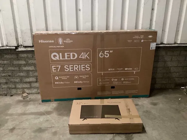 Hisense - qled - televisie - afbeelding 1 van  7