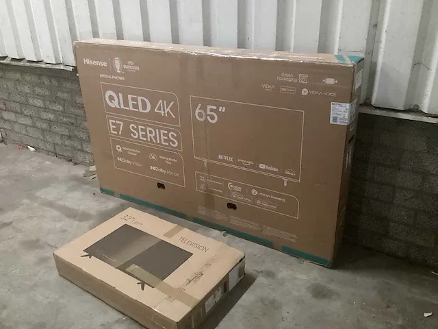 Hisense - qled - televisie - afbeelding 3 van  7
