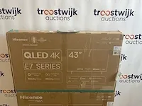 Hisense 43 inch qled televisie (2x) - afbeelding 2 van  9