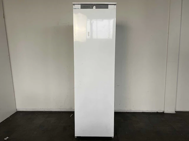 Hisense fiv276n4aw1 diepvriezer vrieskast ingebouwd 212 l f wit - afbeelding 1 van  5