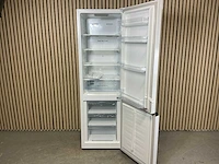 Hisense rb329n4awe vrijstaande koel-vries combinatie - afbeelding 4 van  7