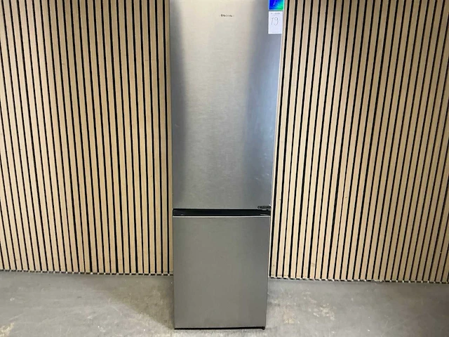 Hisense rb440n4aca. vrijstaande koel-vries combinatie - afbeelding 1 van  11