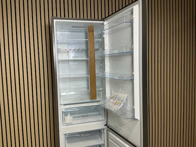 Hisense rb440n4aca. vrijstaande koel-vries combinatie - afbeelding 7 van  11