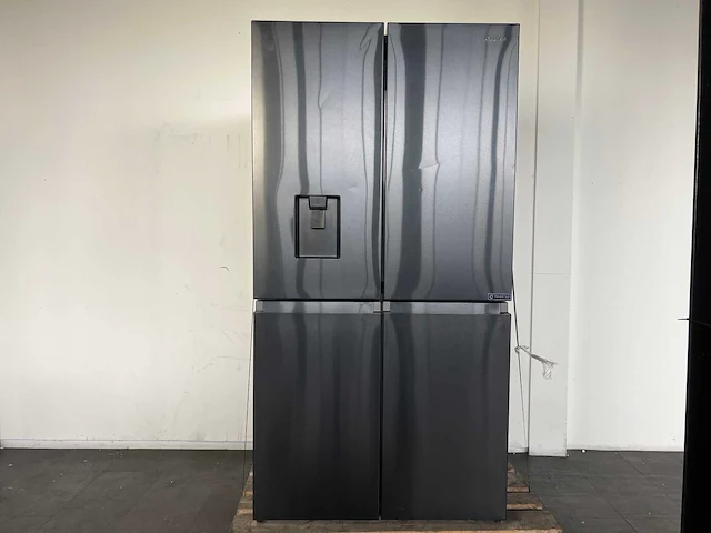 Hisense rq758n4swf1 amerikaanse koelkast vrijstaand 606 l f zwart - afbeelding 1 van  5