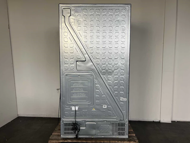 Hisense rq758n4swf1 amerikaanse koelkast vrijstaand 606 l f zwart - afbeelding 4 van  5