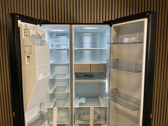 Hisense rs818n4ifd.. vrijstaande amerikaanse koelkast - afbeelding 21 van  22