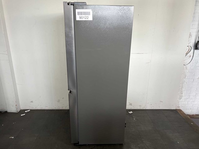 Hisense rs818n4iid amerikaanse koelkast – 632l – rvs – water- en ijsdispenser – no frost – stil (35db) - afbeelding 5 van  5